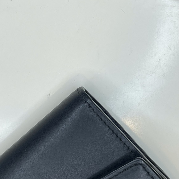 Authentic Gucci Sylvie Wallet on a Chain - Picture 5 of 12